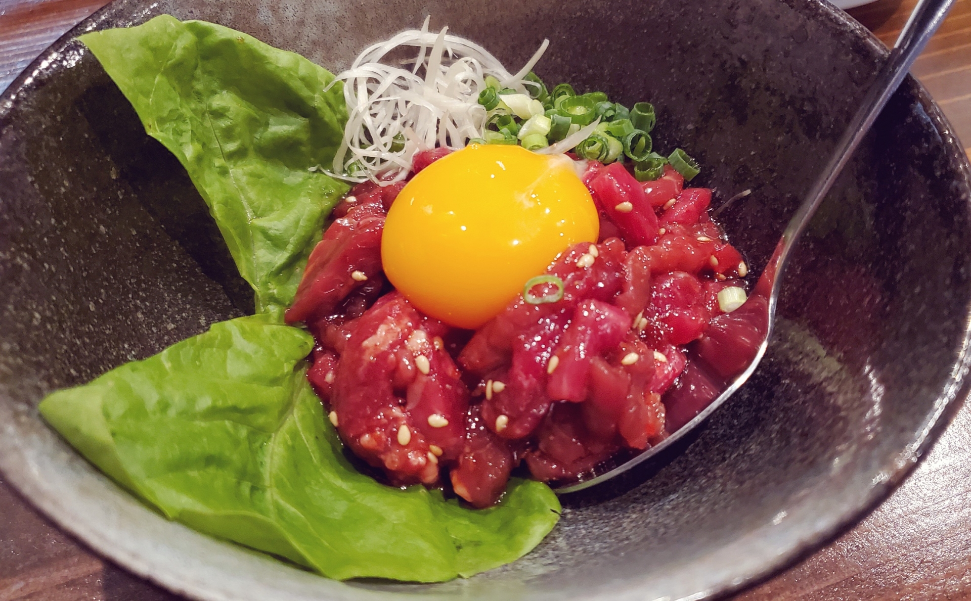 安全・美味しい馬刺しをお取り寄せ！産地・部位の特徴からおすすめ店まで徹底解説