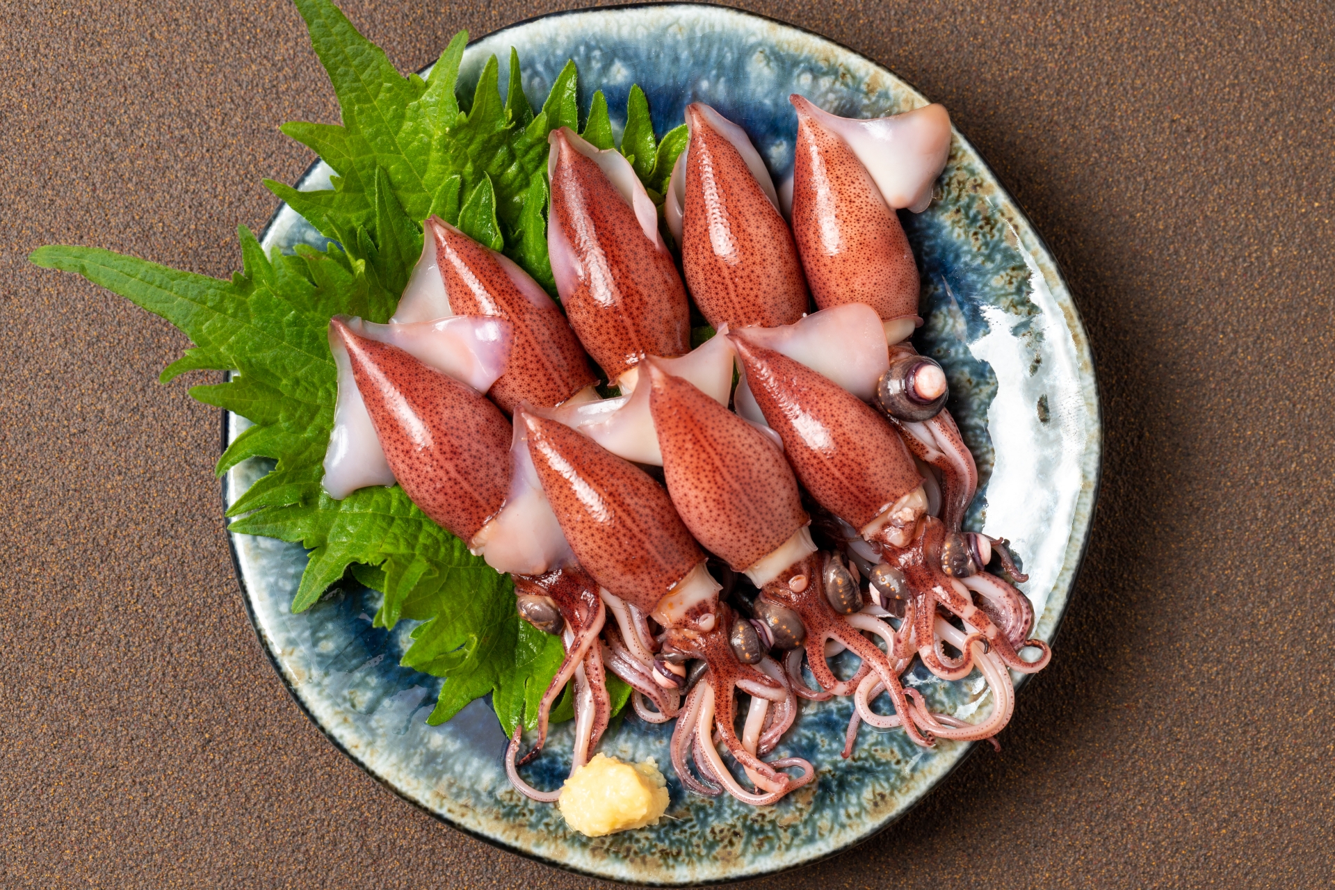 【決定版】ホタルイカの旬は春！産地（富山・兵庫）の特徴、美味しい食べ方、お取り寄せ方法